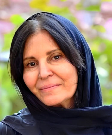 بیوگرافی و عکس‌های جوانی گلچهره سجادیه؛ بازیگر سریال «آنام»