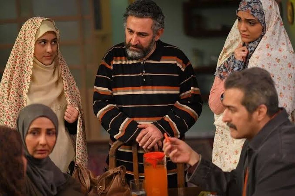 بازیگر شبکه یک: بعد از درآوردن چادر برایم آب قند آوردند
