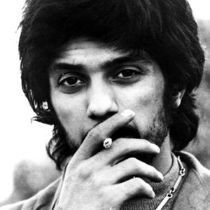 داریوش: صدای من غمگین است چون چیزی جز غم وجود ندارد 