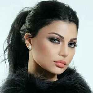 چهره جوان هیفا وهبی در ۵۰ سالگی جلب‌توجه کرد/ عکس