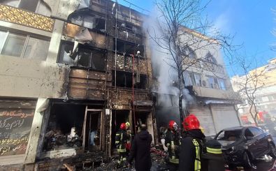 آتش سوزی گسترده در خیابان امام رضای مشهد!/ ویدئو