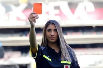 جنجال یک رسوایی منشوری در زمین فوتبال/ مسیر غیرمنتظره یک داور زن 