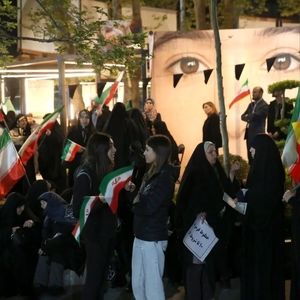 تصاویر پربازدید از پوشش متفاوت زنان در تجمعات شبانه