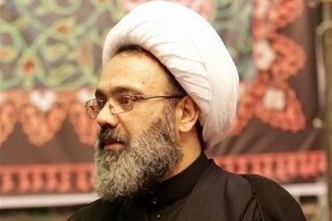 دانشمند خطاب به خانم‌ها: بی‌حجاب باشید ولی با لباس اتاق خواب بیرون نیایید