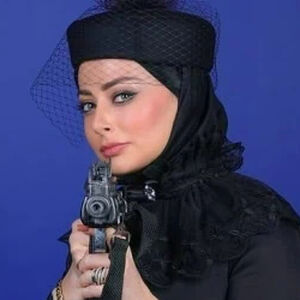 نفیسه روشن سیاه‌پوش شد/ عکس
