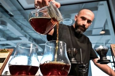  درآمد از ادایی‌ها / رونمایی از گران‌ترین قهوه جهان 