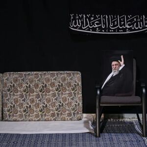 پاسخ ستاد تشییع به گمانه‌زنی‌ها درباره حضور رهبر انقلاب