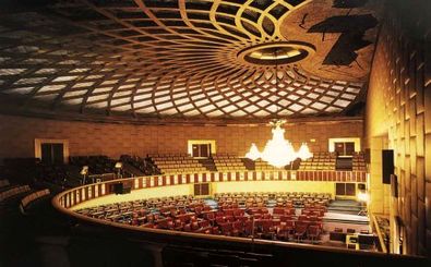 عکس عجیب سناتور زن استرالیایی با چادر مشکی در مجلس