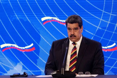 مادورو گفته پس از ۱۸ ماه آماده کناره‌گیری از قدرت است