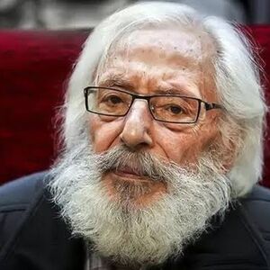 لباس و ژست جالب جمشید مشایخی در عکس کودکی