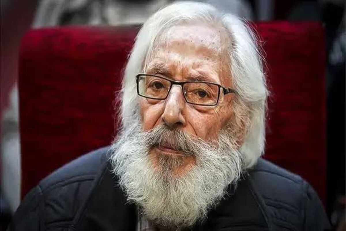 لباس و ژست جالب جمشید مشایخی در عکس کودکی