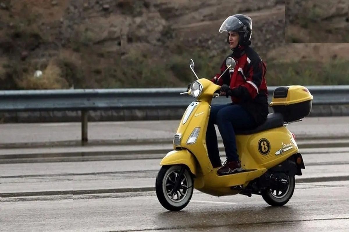  گواهینامه موتورسواری برای بانوان تصویب شد