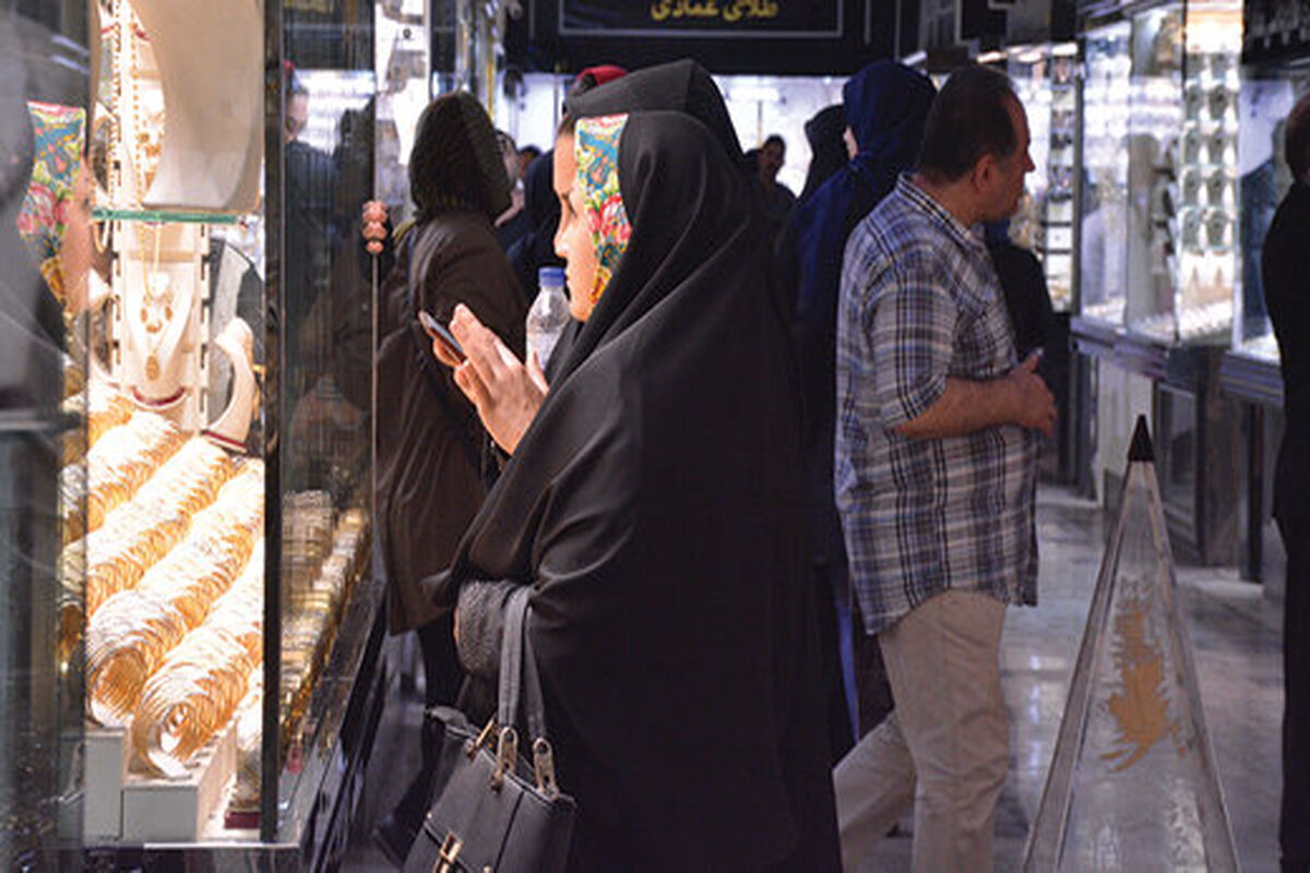 طلا ارزان شد، سکه عقب کشید