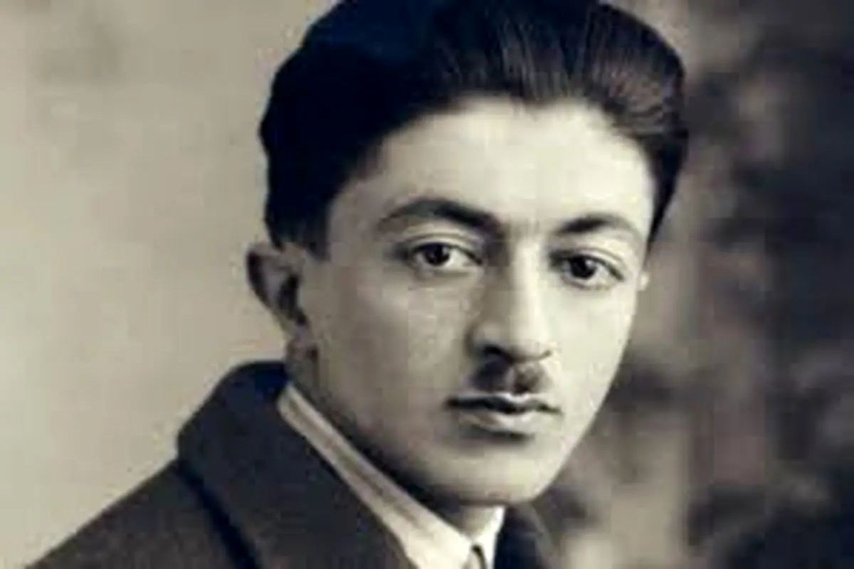  «صادق هدایت» در کنار پدر «کتایون امیرابراهیمی»/ عکس