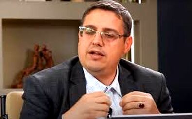 کارشناس جنجالی: تنها وظیفه زن، تمکین جنسی است