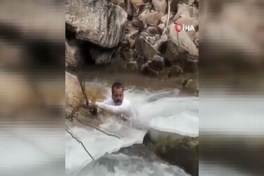 غرق شدن یک گردشگر سعودی هنگام گرفتن عکس/ ویدئو