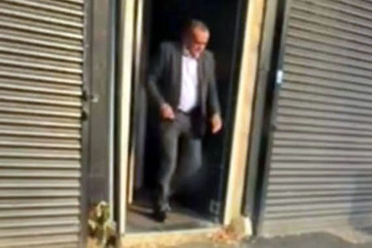 تصویر جنجالی رئیس پلیس انگلیس هنگام خروج از فاحشه‌خانه