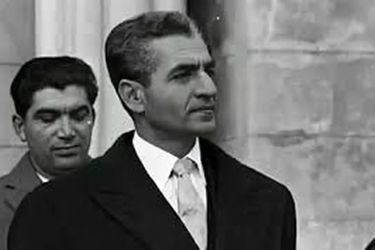 فیلم خودرو خاص مراسم ازدواج محمدرضا پهلوی با ثریا