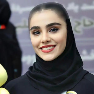 عکس هایی جذاب از زهرا کیانی، داور برنامه کاپیتان