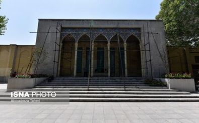 آماده‌سازی آرامگاه استاد فرشچیان در اصفهان