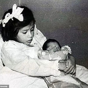 جوان‌ترین مادر تاریخ با فقط ۵ سال سن