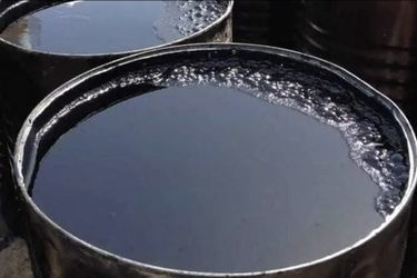 قیر تهاتری را هدف نگیرید، مردم مناطق محروم هزینه آن را خواهند داد