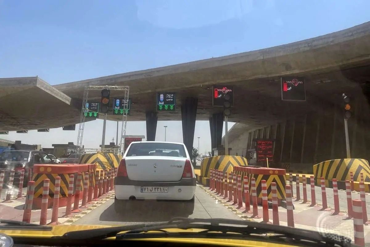 به عوارضی تهران-قم حمله هوایی شد/ ویدئو