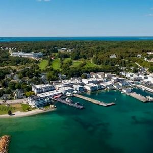 جزیره‌ای که ورود ماشین را ممنوع کرد!/ عکس