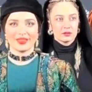 غوغای تیپ و استایل بهنوش طباطبایی و دیگر خانم‌های بازیگر در جشن حافظ/ ویدئو