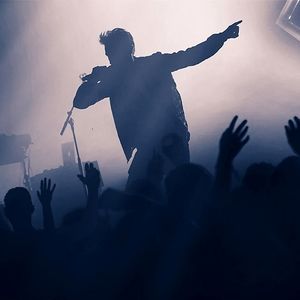 این خواننده زن مشهور معتاد از آب در آمد