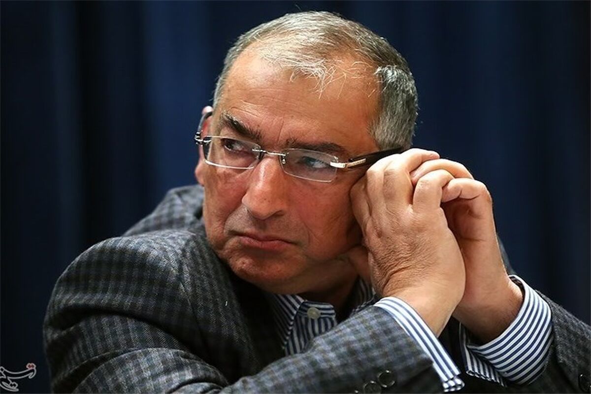 زیباکلام: جنگی در کار نیست؛ جمهوری اسلامی شروط ترامپ را می‌پذیرد