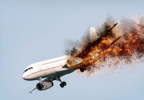 هواپیمای حامل مقامات نظامی در ترکیه سقوط کرد/ ویدئو