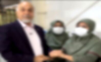 بوسه بر دست کارگر زن، کار دست کارفرما داد