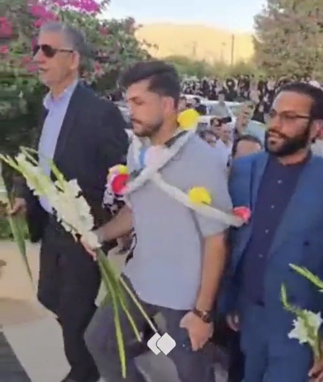 بازگشت سه جوان ارتشیِ ناو لاوان به کشور، بعد از ۶ ماه