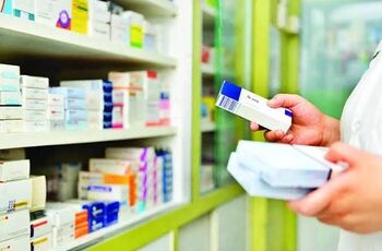 فروش بدون نسخه دارو به نوجوانان؛ نظارت بر داروخانه‌ها کجاست؟