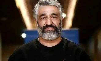 جدید ترین عکس از پژمان جمشیدی و وکیلش در دادگاه