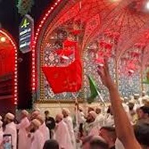 تصاویر بیرون کردن شش امامی‌ها از حرم امام حسین/ ویدئو