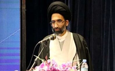 امام جمعه کاشان: آرزوی اخراج افغان‌ها را به گور خواهید برد!