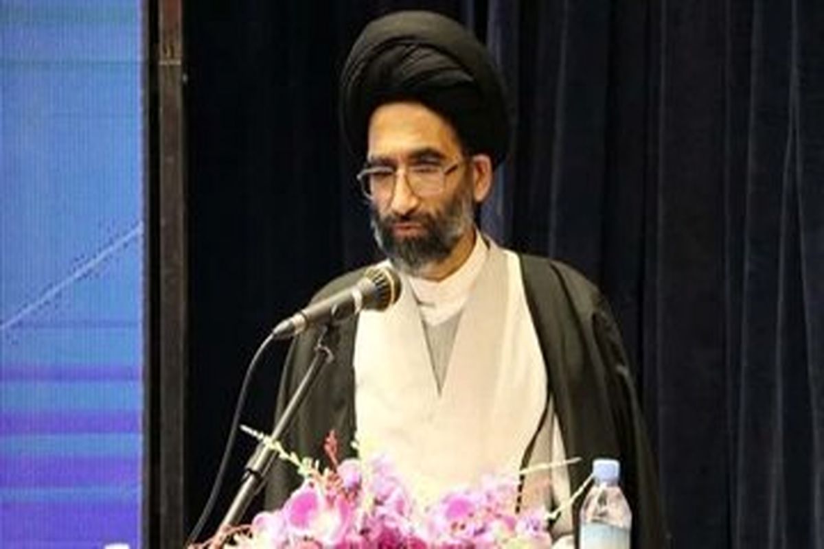 امام جمعه کاشان: آرزوی اخراج افغان‌ها را به گور خواهید برد!