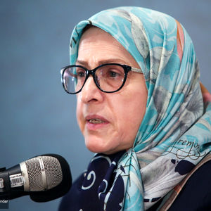 الهه کولایی: دست از اجبار حجاب برای زنان بردارید