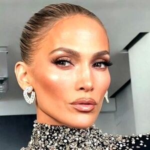 تصویر لو رفته از جنیفر لوپز بدون آرایش/ عکس
