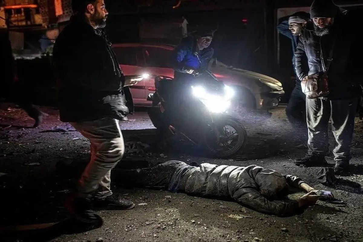 حداقل ۲۰ شهید در حملات تروریستی در میدان نیلوفر / ویدئو و تصاویر