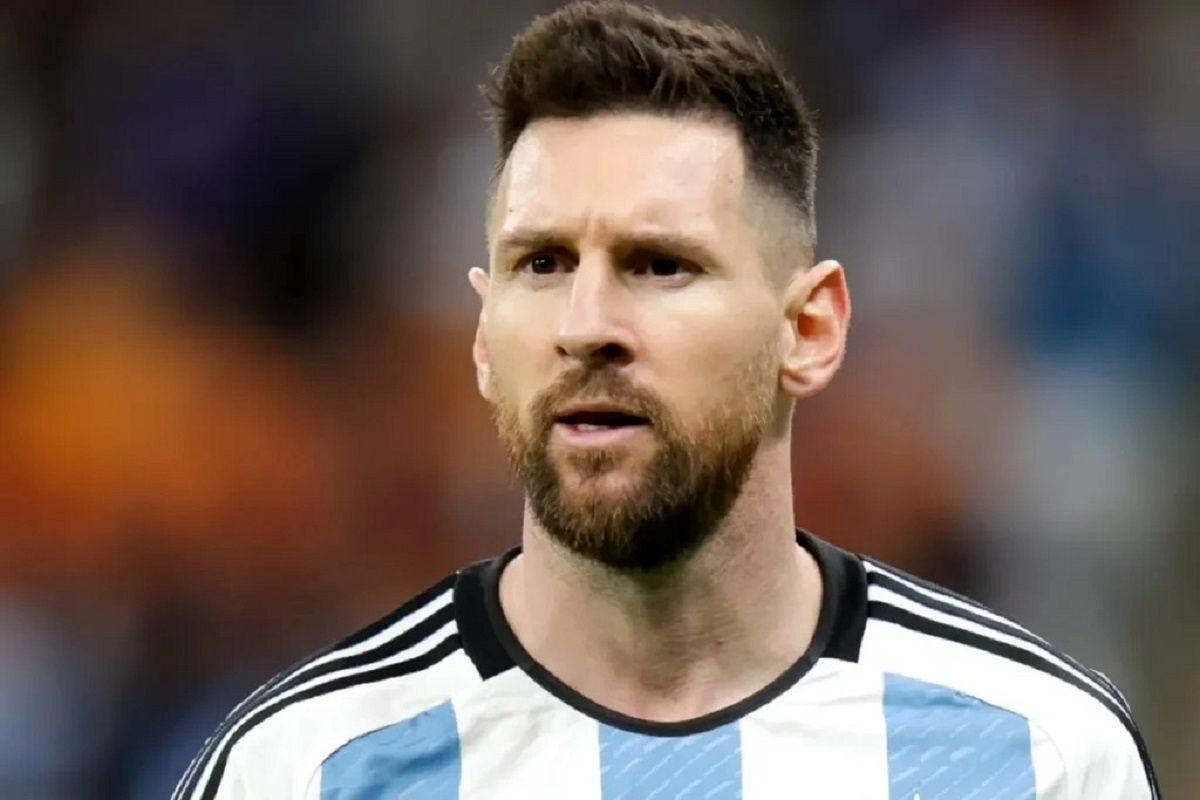 لبخند جالب مسی وقتی خبرنگار به او میگوید GOAT/ ویدئو