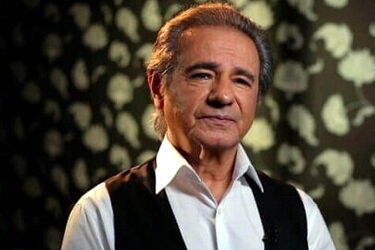 عارف، سلطان قلب‌ها درگذشت