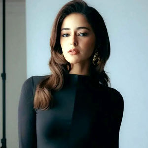 چرا همه دارند درباره این زن حرف می‌زنند؟