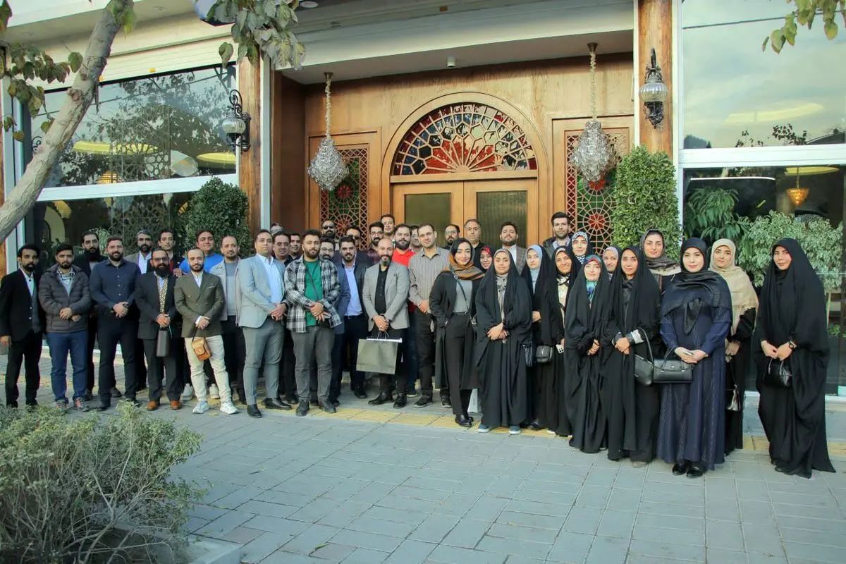 تجلیل از محمد جواد طاهریان، در ویژه‌برنامه «ستارگان خبرفوری»