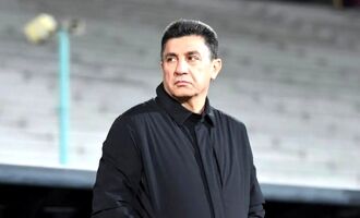 شوخی فردوسی پور با ساعت قلعه نویی