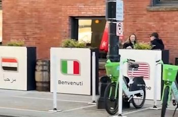 نمایش پرچم ایتالیا به جای ایران در آستانه جام جهانی!/ ویدئو