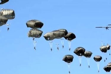 پیاده شدن چتربازان آمریکایی با بالگرد در کهگیلویه واقعیت دارد؟