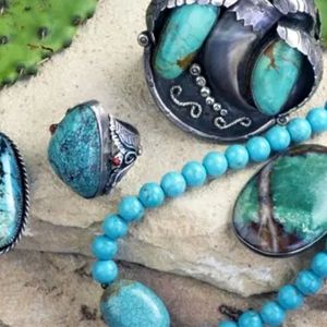 آشنایی با انواع سنگ در صنعت جواهرسازی؛ از سنگ‌های قیمتی تا نیمه‌قیمتی